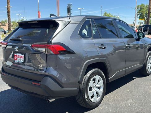 Used 2023 Toyota RAV4 LE AWD/4WD image 9