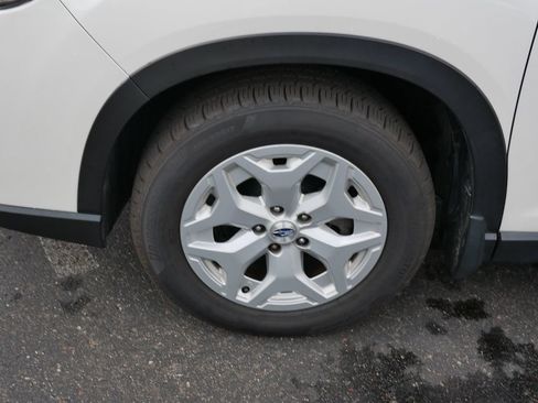 Used 2021 Subaru Forester AWD/4WD image 8