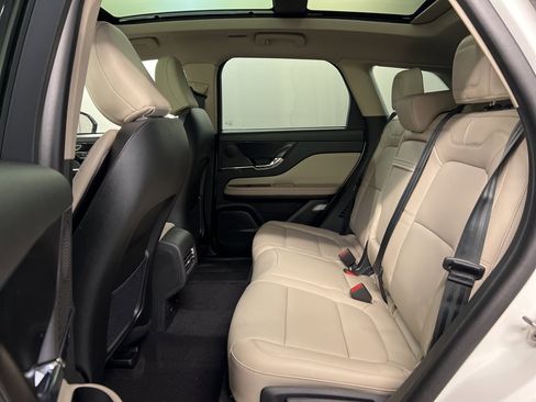 New 2026 Lincoln Corsair Premiere image 31