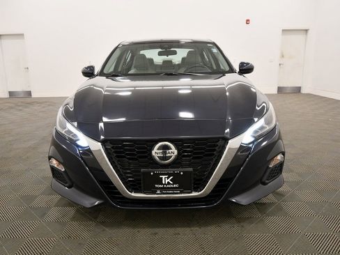 Used 2021 Nissan Altima 2.5 SV w/ SV Premium Package image 10