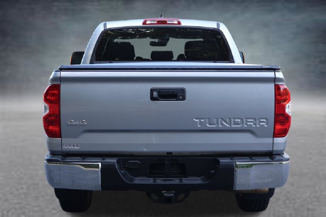 Used 2020 Toyota Tundra SR5 w/ SR5 Upgrade Package AWD/4WD image 21