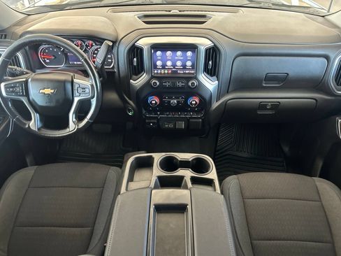 Used 2022 Chevrolet Silverado 2500 LT w/ Convenience Package AWD/4WD image 16