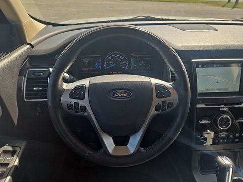 Used 2019 Ford Flex Limited image 3