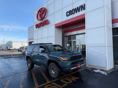 New 2025 Toyota 4Runner Trailhunter