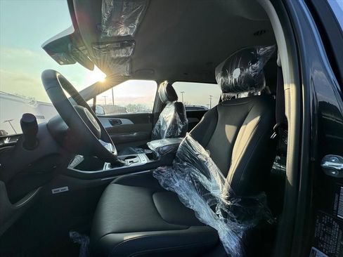 New 2026 Kia Carnival image 12