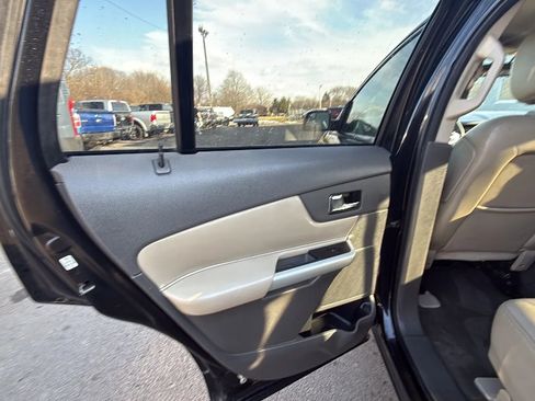 Used 2013 Ford Edge SEL image 12