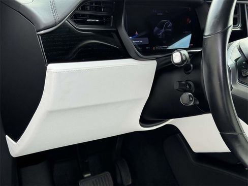 Used 2019 Tesla Model X 100D image 6