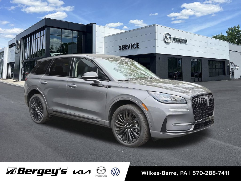 Used 2023 Lincoln Corsair AWD w/ Equipment Group 101A image 13