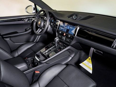 New 2026 Porsche Macan S image 14