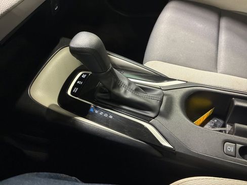 Used 2024 Toyota Corolla LE w/ LE Convenience Package image 22