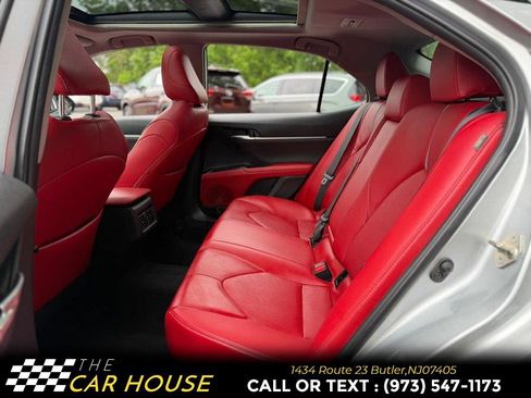 Used 2019 Toyota Camry XSE FWD image 19
