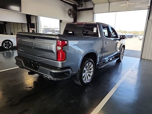 Used 2019 Chevrolet Silverado 1500 High Country image 3