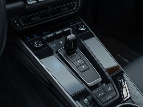 Certified 2024 Porsche 911 Carrera 4S AWD/4WD image 27