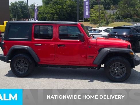 Used 2025 Jeep Wrangler Unlimited Sport AWD/4WD image 4