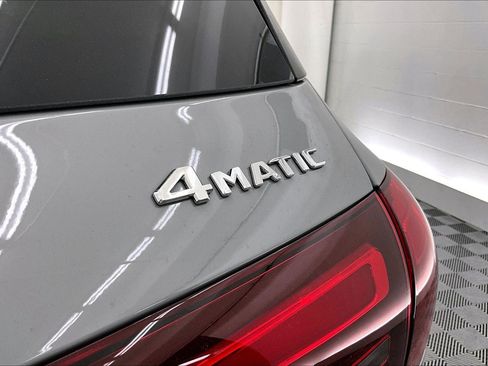 New 2026 Mercedes-Benz GLE 580 4MATIC image 13