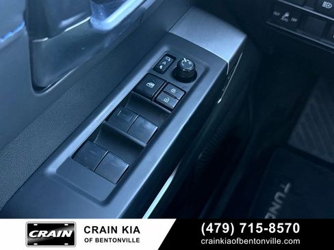 Used 2024 Toyota Tundra Platinum AWD/4WD image 10