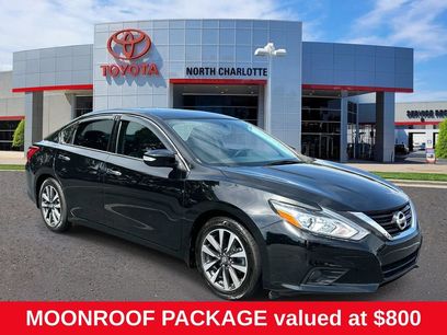 Used 2017 Nissan Altima 2.5 SL w/ Moonroof Package