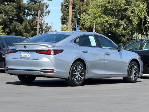 Certified 2025 Lexus ES 300h w/ Premium Package FWD image 2