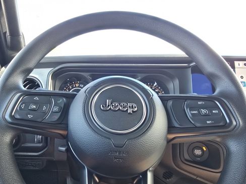 New 2026 Jeep Gladiator Sport AWD/4WD image 13