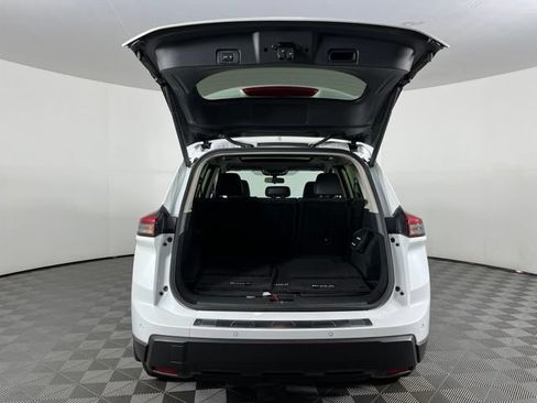 Certified 2025 Nissan Rogue SV w/ SV Premium Package FWD image 47
