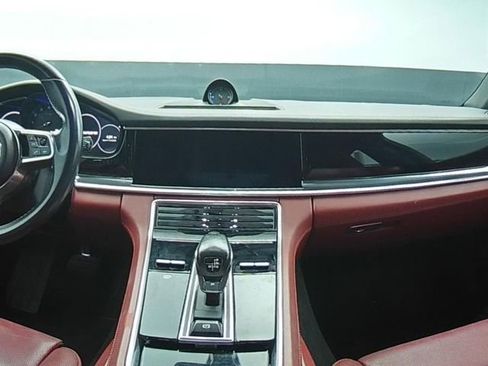 Used 2020 Porsche Panamera 4 image 18