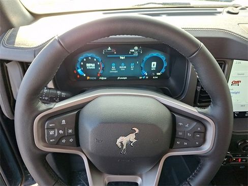 New 2025 Ford Bronco Badlands image 15