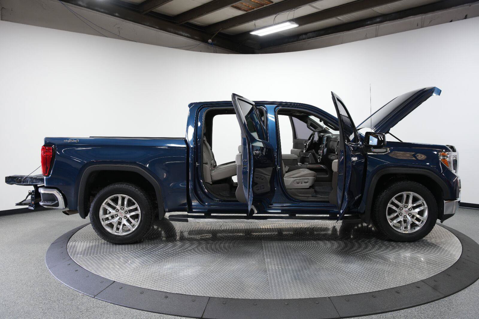 Certified 2021 GMC Sierra 1500 SLT AWD/4WD image 11