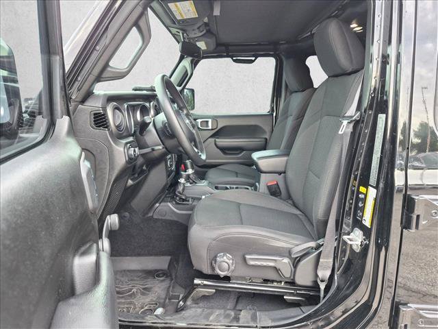 Used 2022 Jeep Wrangler Unlimited Sport AWD/4WD image 16