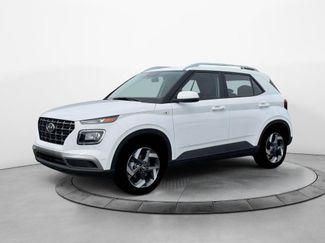 New 2026 Hyundai Venue SEL video 2