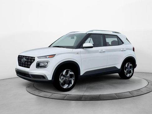 New 2026 Hyundai Venue SEL image 2