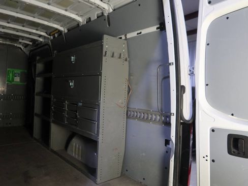 Used 2023 Mercedes-Benz Sprinter 2500 image 18