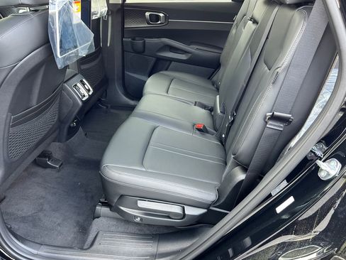 New 2025 Kia Sorento S image 20