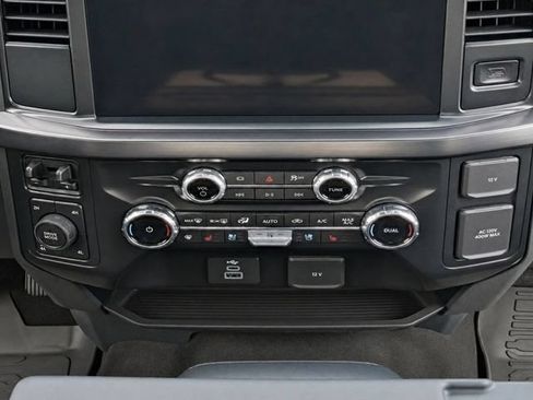 Used 2026 Ford F250 Lariat AWD/4WD image 12