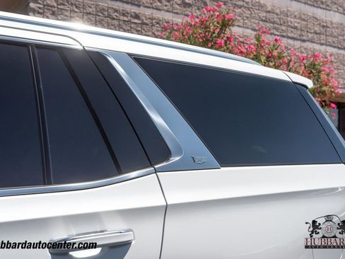 Used 2023 Cadillac Escalade Premium Luxury image 38