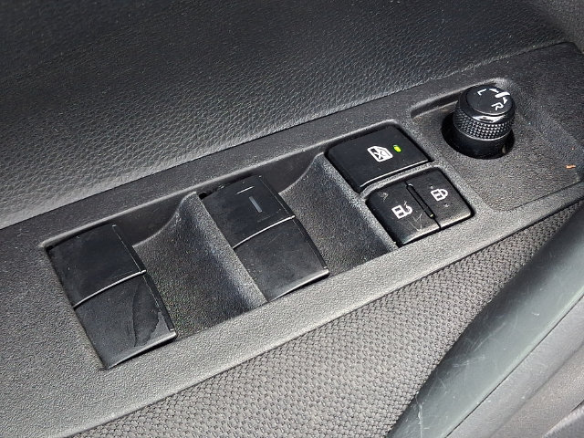 Used 2024 Toyota Corolla LE FWD image 25