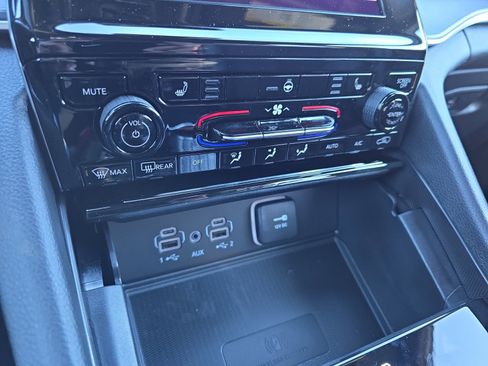 New 2025 Jeep Grand Cherokee L Altitude AWD/4WD image 25