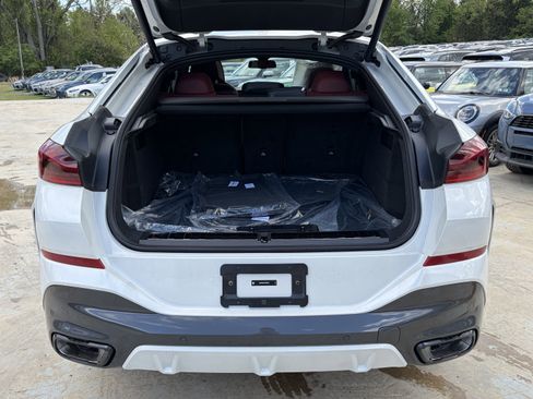 New 2026 BMW X6 xDrive40i w/ Climate Comfort Package AWD/4WD image 8