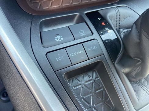 Used 2025 Toyota RAV4 Limited FWD image 26