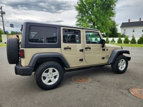 Used 2017 Jeep Wrangler Unlimited Sport w/ Quick Order Package 24S AWD/4WD image 15