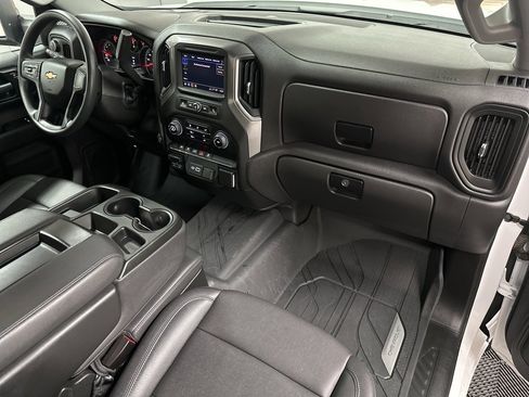 Used 2025 Chevrolet Silverado 1500 W/T w/ WT Value Package image 12
