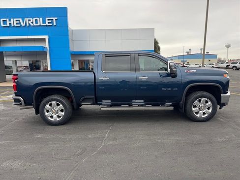 Certified 2022 Chevrolet Silverado 2500 LTZ image 2