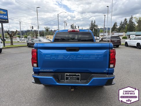 Used 2023 Chevrolet Colorado LT w/ LT Convenience Package II AWD/4WD image 4