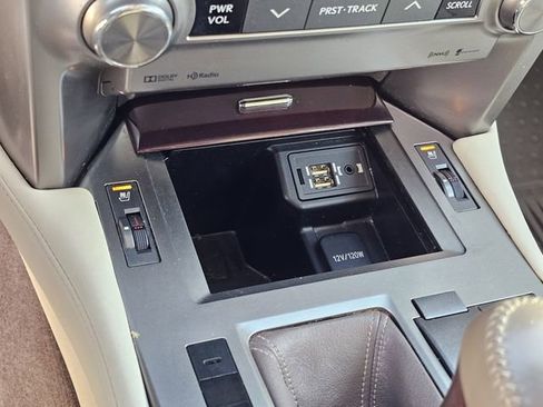 Used 2017 Lexus GX 460 Premium image 23