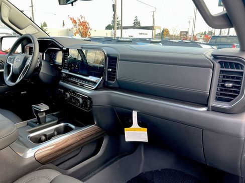 New 2026 Chevrolet Silverado 1500 LT Trail Boss w/ LT Trail Boss Premium Package AWD/4WD image 63
