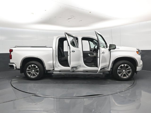 Used 2024 Chevrolet Silverado 1500 High Country w/ Z71 Off-Road Package AWD/4WD image 60