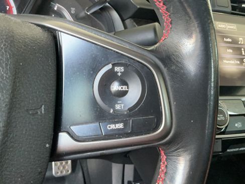 Used 2018 Honda Civic Si image 12