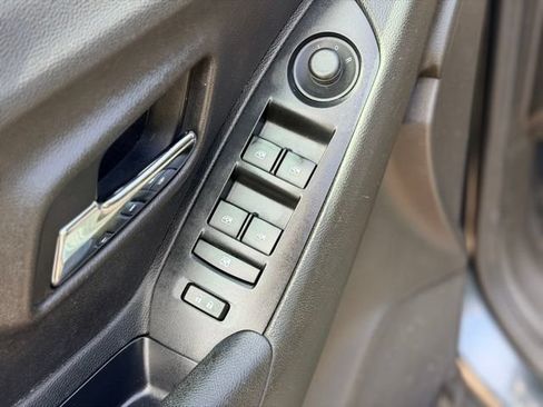 Used 2016 Chevrolet Trax LT FWD image 16
