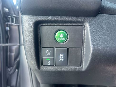 Used 2022 Honda HR-V EX image 12