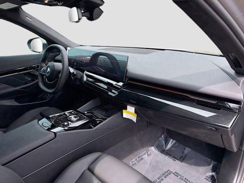 New 2026 BMW 530i w/ Convenience Package RWD image 15