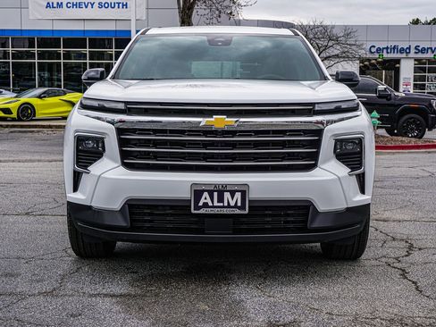 New 2026 Chevrolet Traverse LT w/ LPO, Floor Liner Package image 9